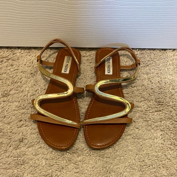Brown/gold Steve Madden sandals - Picture 2 of 2
